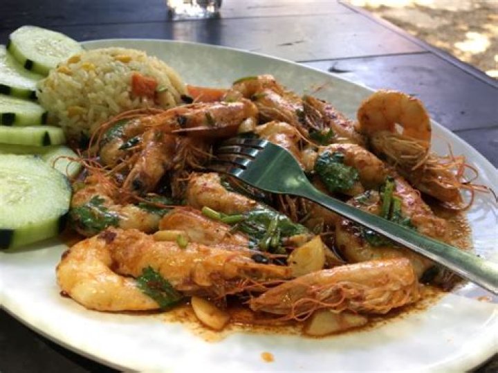 Discover The Hidden Depths Of Seafood Delights At 106 Seafood Underground