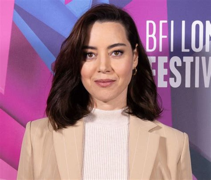 Discover Who Aubrey Plaza's Heart Belongs To!