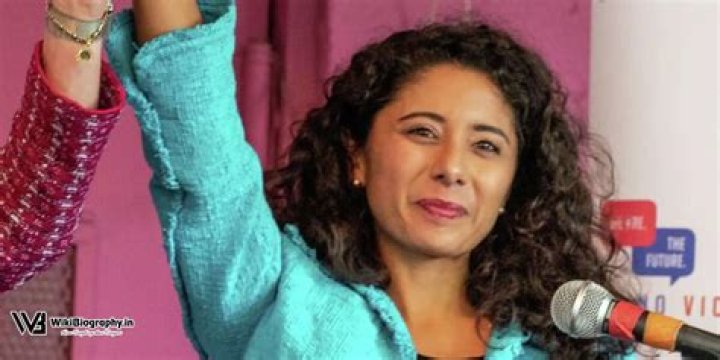 Lina Hidalgo: Wiki, Bio, Age, Election Results, Husband, Party, Campaign, Salary