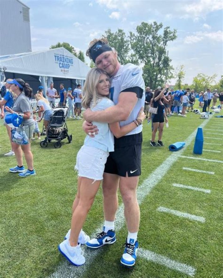 Meet Aidan Hutchinson Girlfriend Alivia Rose ·