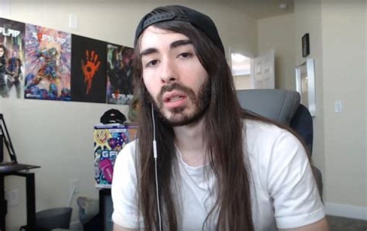 Penguinz0 Age, Wikipedia, Biography Height, Weight, Net Worth and more