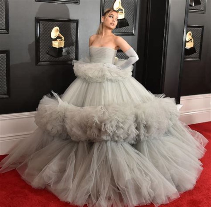 Unveiling The Best Grammy Outfits: The Ultimate Style Showcase